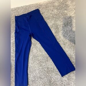Lululemon Fast and Free cropped leggings. Royal blue.  Size 4.